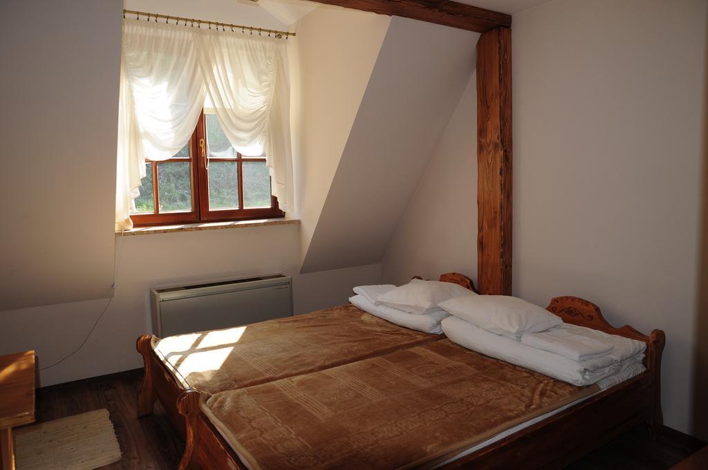 Karczma Parchatka Exterior foto